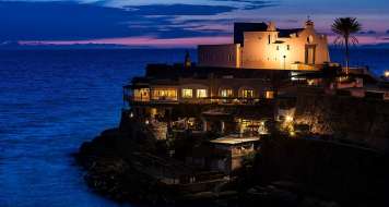 Hotel di Charme Nettuno - mese di Aprile - Ingresso Hotel Nettuno-Forio d'Ischia